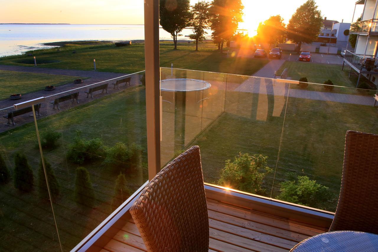Liiva Seaside Apartment Hapsal Exteriör bild
