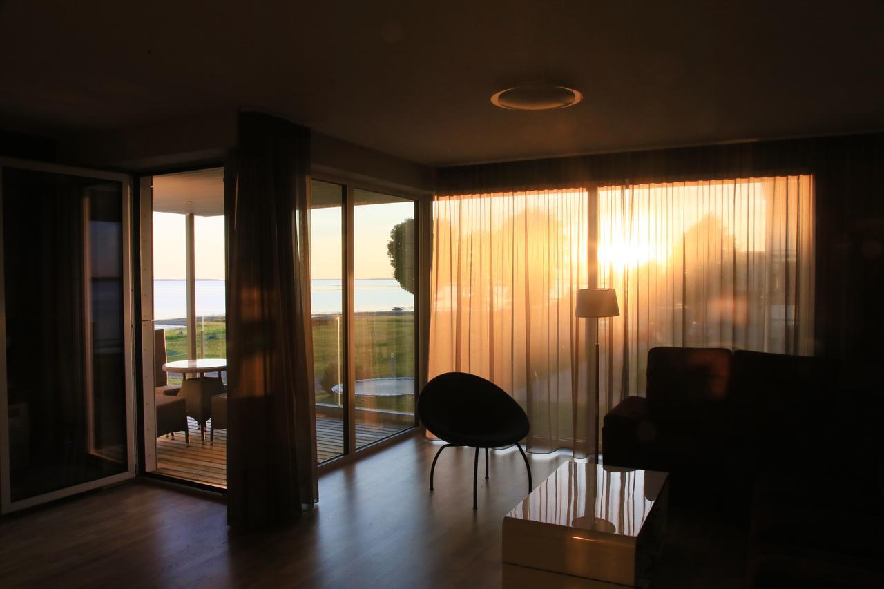 Liiva Seaside Apartment Hapsal Exteriör bild
